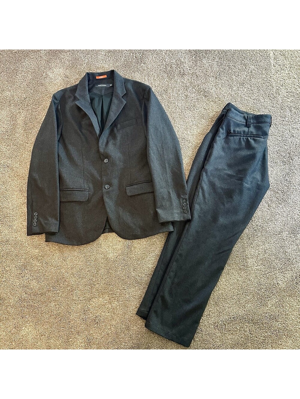 EUC Bluffworks Gramercy Suit Mens 42R 34x30 Gray Classic Fit Travel Blazer Pants